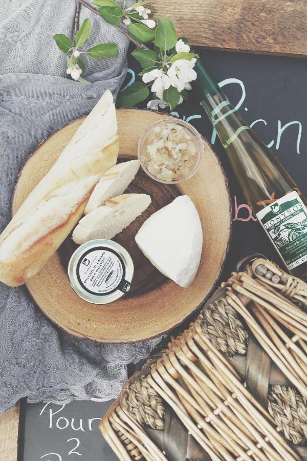 St-Pierre-de-l'Île-d'Orléans Domaine Steinbach Cidrerie B&B Distillerie المظهر الخارجي الصورة